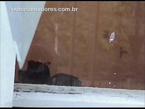 ❤️ Напален човек ја гледа својата девојка со друг дечко, снима ебано видео без да ја вознемирува двојката ❤️❌ Дурли кај нас ️❤