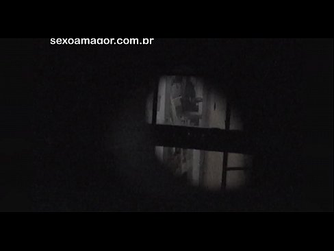 ❤️ Блонди е тајно снимена од воајер од соседството скриен зад шупливи тули ❤️❌ Дурли кај нас ️❤